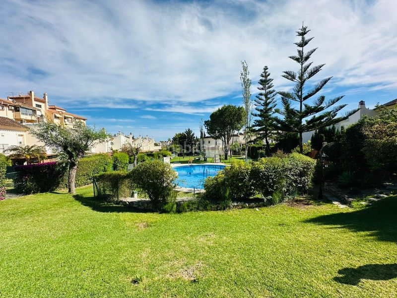 Foto 485ecd03-55a9-4620-a9ba-a8d79556c221. Casa adossada amb calefacció aparcament piscina a Mijas