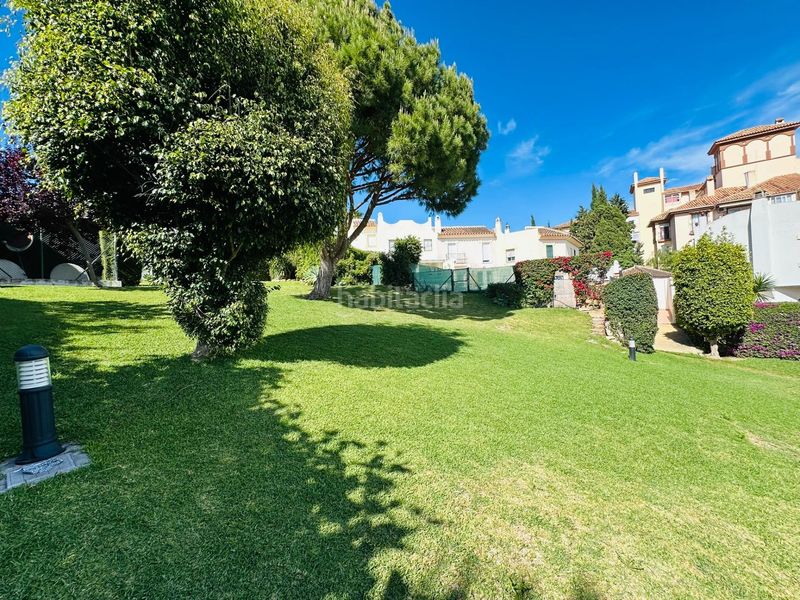 Foto f75098fc-8e7e-4d94-a343-6dbcc94ece97. Casa adossada amb calefacció aparcament piscina a Mijas