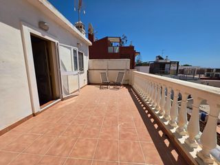 Reihenhaus in Pedregalejo - Morlaco. Pedregalejo a pasos del mar  terrazas, vistas al mediterráneo, u
