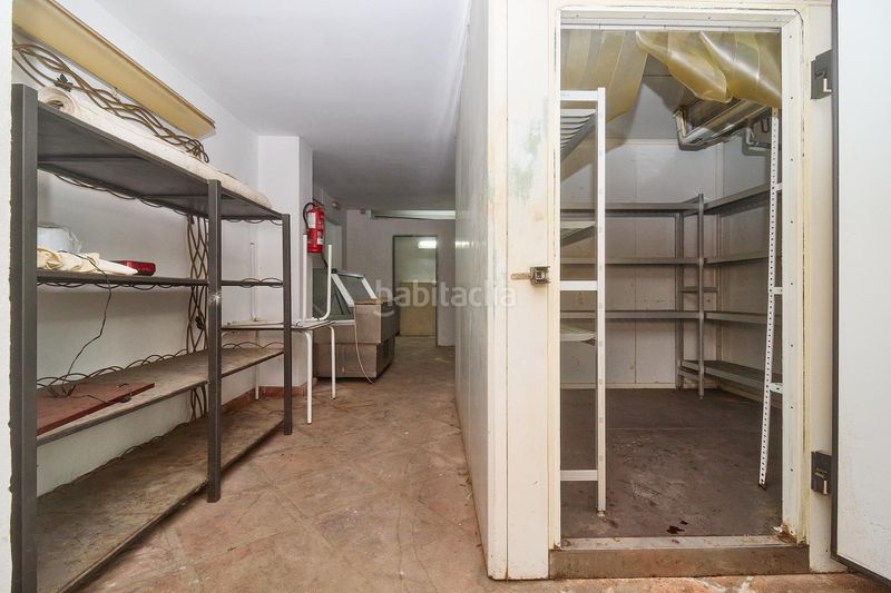 Foto a1b9742d-324a-4028-8ef6-e31b6eb74577. Local comercial a Marbesa Marbella