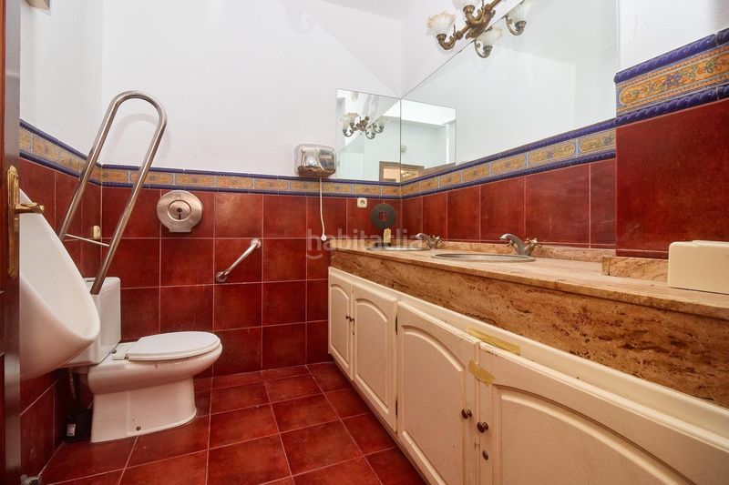 Foto b7ef372a-bdd2-4392-8afb-70afbb37da34. Local comercial a Marbesa Marbella