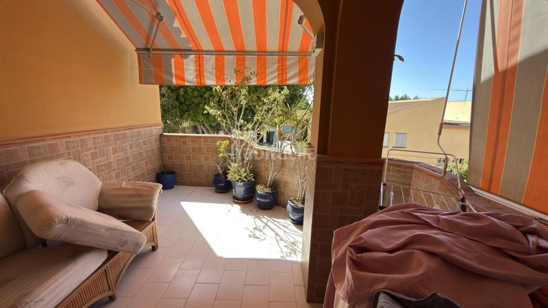 Foto ad78b2bf-f5b9-42b7-8d99-bcdf0372f1d7. Dúplex a Las Flores Mijas