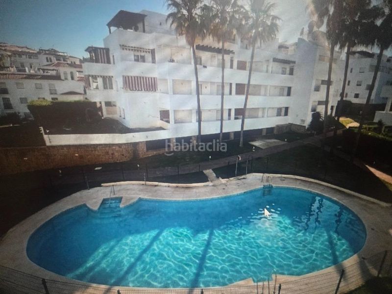 Foto 26cf3d48-de48-47d6-8efc-e944d1e8a699. Pis amb calefacció aparcament piscina a Calahonda Mijas