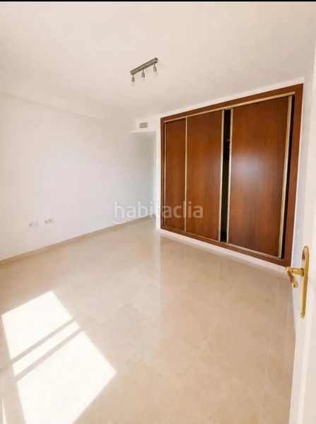 Foto 5c28cb15-7f4d-4552-8a12-88ddb3edd359. Pis amb calefacció aparcament piscina a Los Pacos Fuengirola