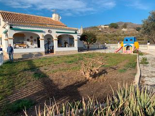 Masia  N/a. Chalet campo + finca 18000 m2 mangos a 7 minutos de vélez-málaga