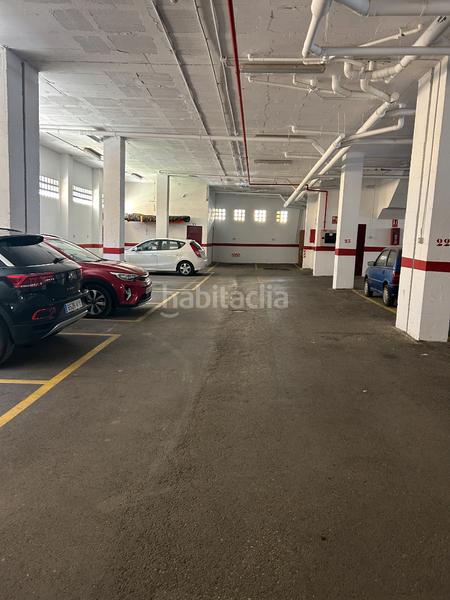 Foto 337d06a6-5b2b-4a1e-ab4c-de7b5c69130d. Piso  tres dormitorios + parking zona instituto almenara . terraza 12 m2 en Vélez - Málaga