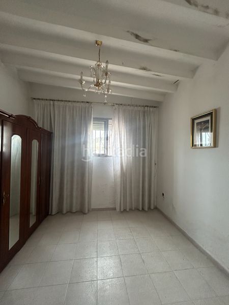 Foto d5254518-f70f-4182-8d6c-4dac0b931843. Casa adossada a Centro Histórico Vélez - Málaga