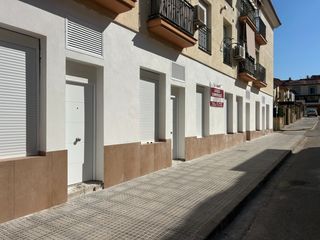 Local Comercial a Calle Cruz Verde 55B