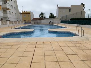 Lloguer Apartament  Avenida de andalucía 177. Alquiler apartamento vacacional a 200 mts de la playa y del puer