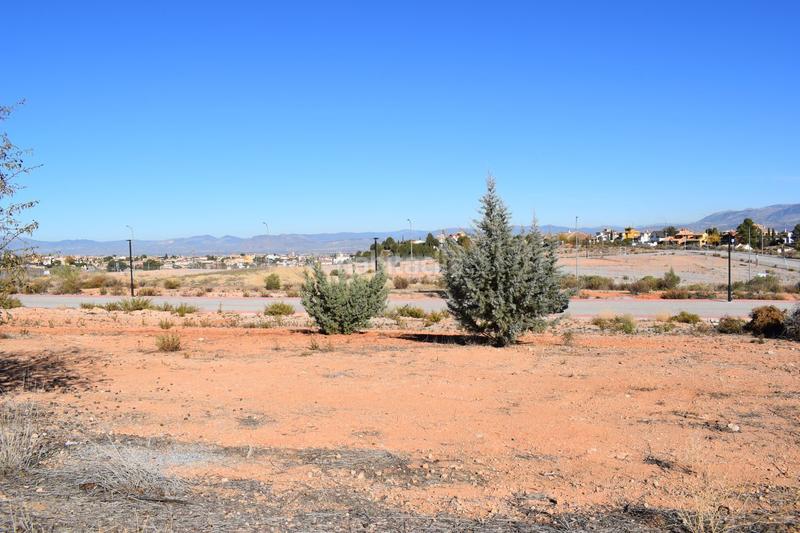 Foto a2de134c-fbf0-4484-89c2-cbb07bd09994. Terreno residencial en calle limonero 0 en Otura