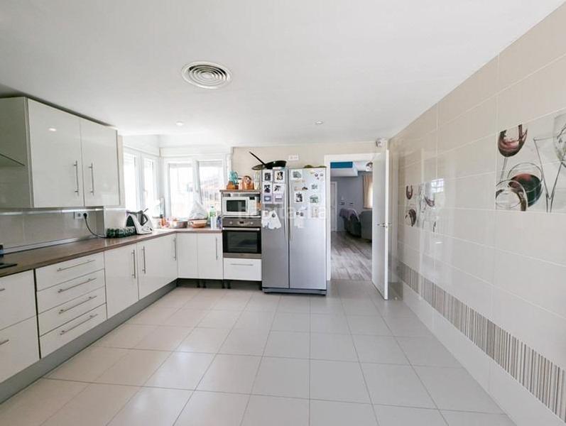 Foto dc276814-398a-4ba3-87d8-743cb05c0e7d. Casa pareada chalet pareado en Cúllar Vega