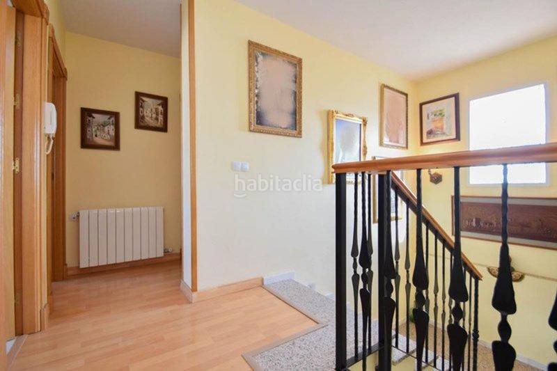 Foto 2c40a6cd-a627-434e-a995-1cbe3da5f8f9. Chalet in teresa de calcuta 19 in Urbanizaciones Alhendín