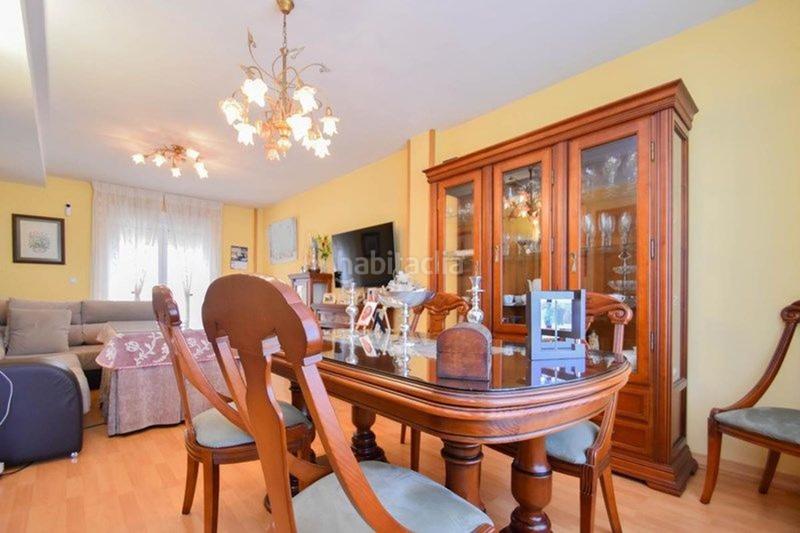 Foto 9f130e80-7ccb-4282-841e-3a7fbcea5275. Chalet in teresa de calcuta 19 in Urbanizaciones Alhendín