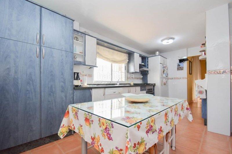 Foto 16154b5c-3915-49e1-9317-b32f94222787. Chalet dans teresa de calcuta 19 dans Urbanizaciones Alhendín