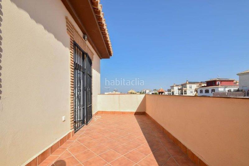 Foto 76358707-6fcf-4d18-8da8-615502506eb4. Chalet dans teresa de calcuta 19 dans Urbanizaciones Alhendín