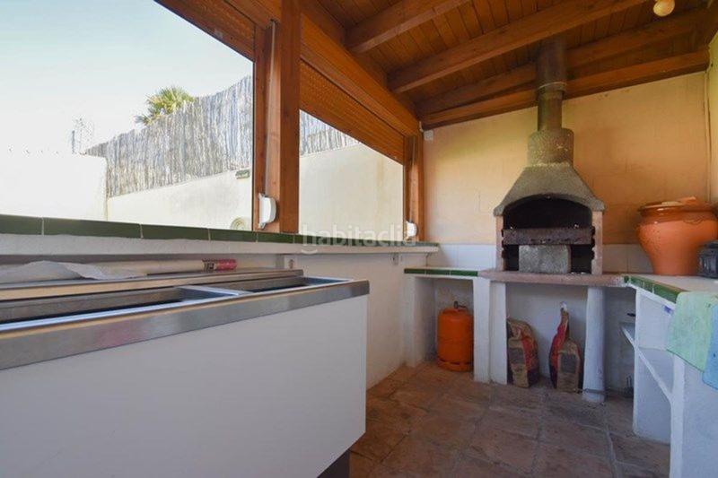 Foto 7f21d61d-8c23-4d50-8fd8-7500cfd95c63. Chalet dans teresa de calcuta 19 dans Urbanizaciones Alhendín