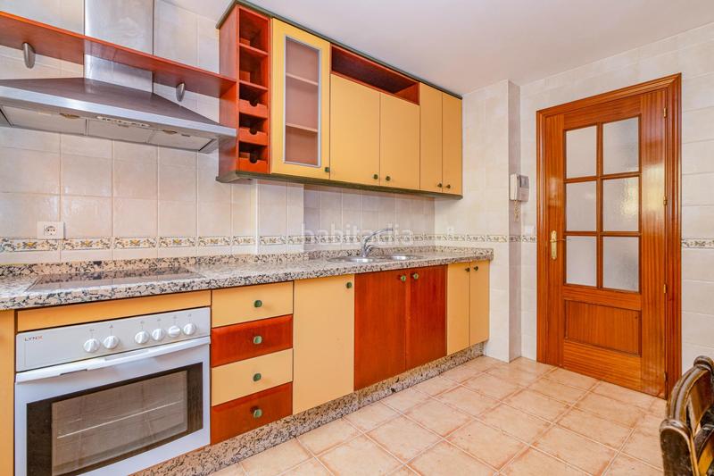 Foto dd47b2d5-18a2-4b0b-bb43-8558f91a2424. Casa adossada amb calefacció aparcament a Barrio de la Vega Monachil