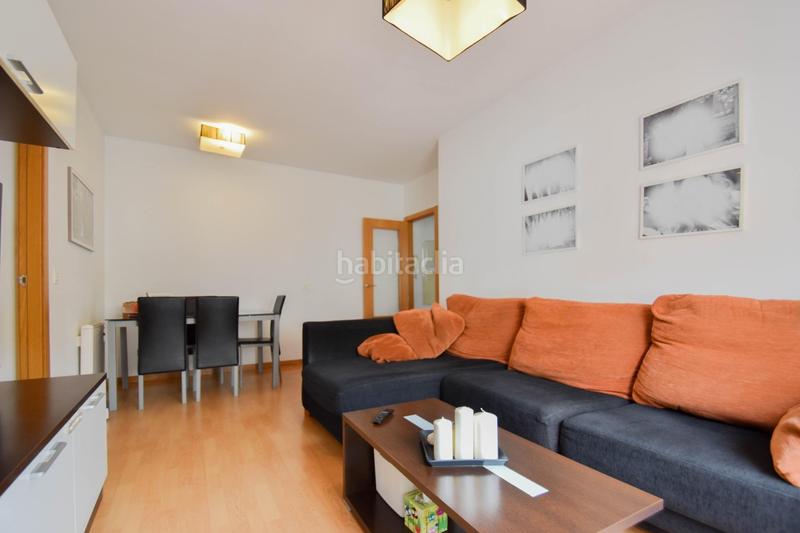 Foto 22263982-9dda-4d0f-9503-c279420f6e0f. Piso hermoso y coqueto piso a la venta centro, esquina, 3 dormitorios, 2 baños, garaje, ascensor en Otura