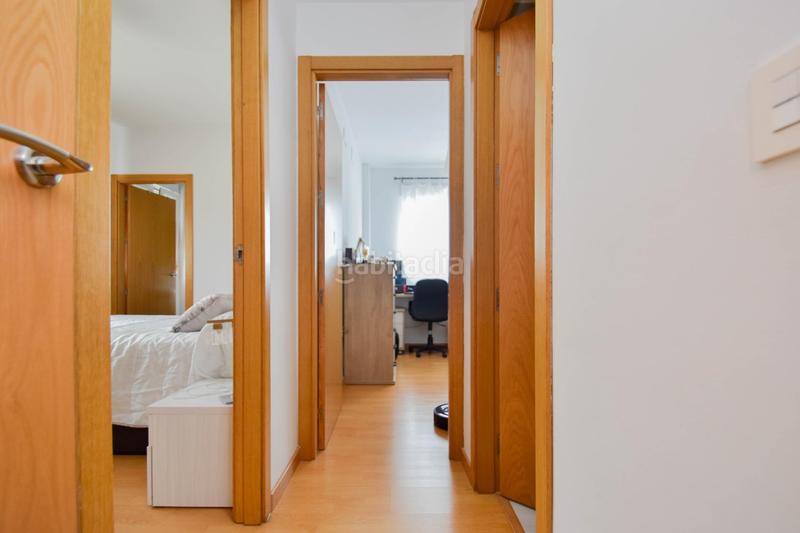 Foto 2a3e6637-0cdf-4660-9d01-9c113e38c0f2. Piso hermoso y coqueto piso a la venta centro, esquina, 3 dormitorios, 2 baños, garaje, ascensor en Otura