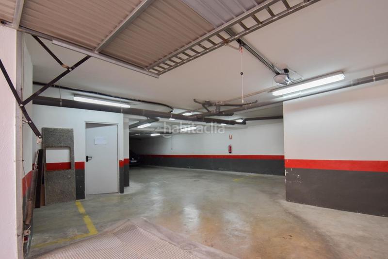 Foto 49c055fc-f9ef-491a-888e-d614f81b635f. Piso hermoso y coqueto piso a la venta centro, esquina, 3 dormitorios, 2 baños, garaje, ascensor en Otura