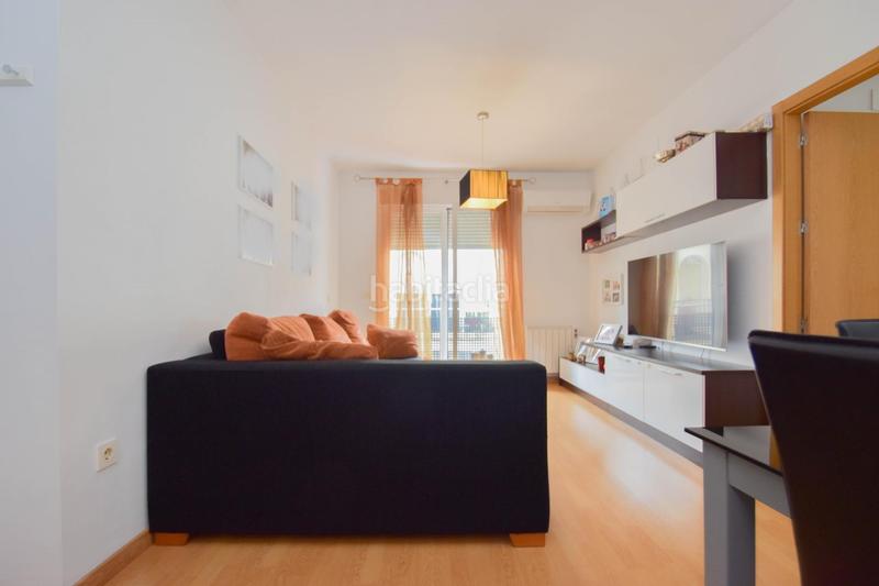 Foto 60e2de0d-ef33-4fe8-b55c-80c178a2f347. Piso hermoso y coqueto piso a la venta centro, esquina, 3 dormitorios, 2 baños, garaje, ascensor en Otura