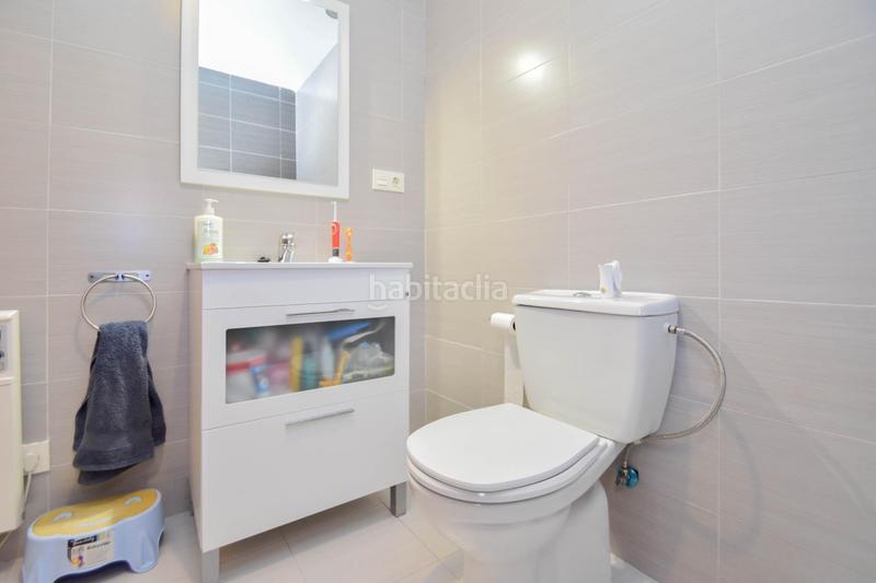Foto c3417511-cce1-4284-a8e2-96ed03bb2356. Piso hermoso y coqueto piso a la venta centro, esquina, 3 dormitorios, 2 baños, garaje, ascensor en Otura