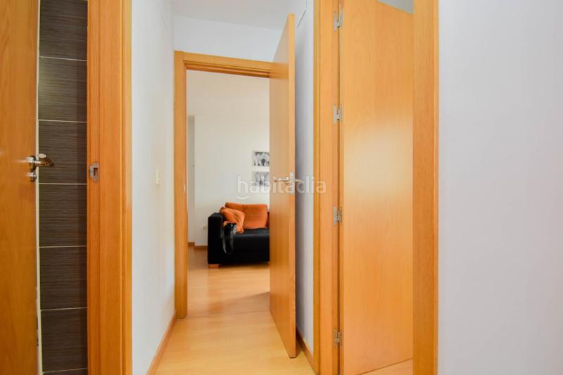 Foto cdbc5855-10af-4215-9244-de7e495713b1. Piso hermoso y coqueto piso a la venta centro, esquina, 3 dormitorios, 2 baños, garaje, ascensor en Otura