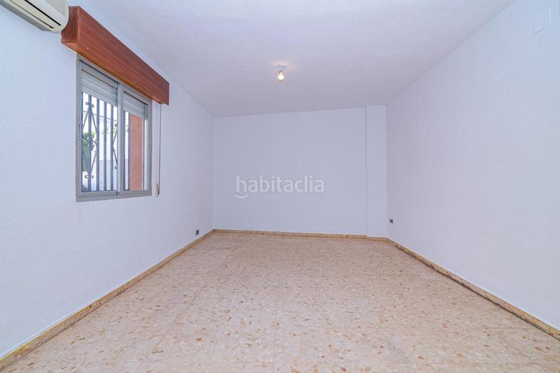 Foto b9422cf4-26f4-4f85-bfa1-a792137bbecc. Casa pareada en Polideportivo Alhendín