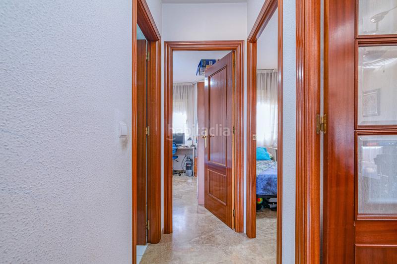 Foto 117e64b7-4301-484f-aebc-a412ed2c3c11. Piso  en urbanización privada con piscina terraza y vistas despejadas en Zubia (La)