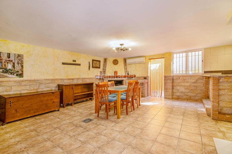 Foto fe0ed9f5-592b-4f3d-b092-7cb48312b45a. Chalet avec chauffage parking dans Ogíjares