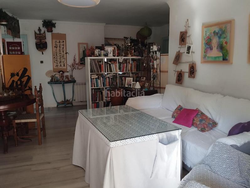 Foto 752d66c1-e652-4805-b318-e78274bb9215. Etagenwohnung in Crta. De la Sierra Granada