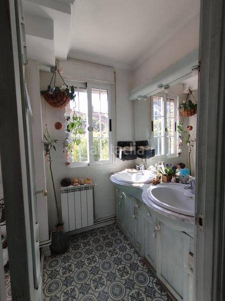 Foto ec9a8227-419e-4cf9-bb7a-917e64956472. Etagenwohnung in Crta. De la Sierra Granada