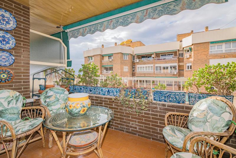 Foto 197b0115-97fe-4495-bdc2-418d05c64446. Etagenwohnung mit heizung in Cervantes Granada