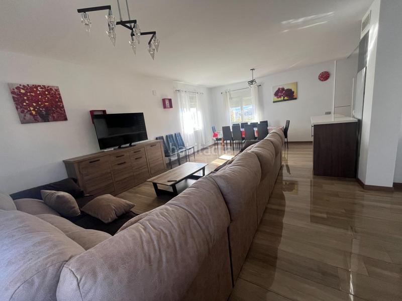 Foto 0d091d6a-ded3-46ee-bd92-5e11531d3657. Chalet dans Padul