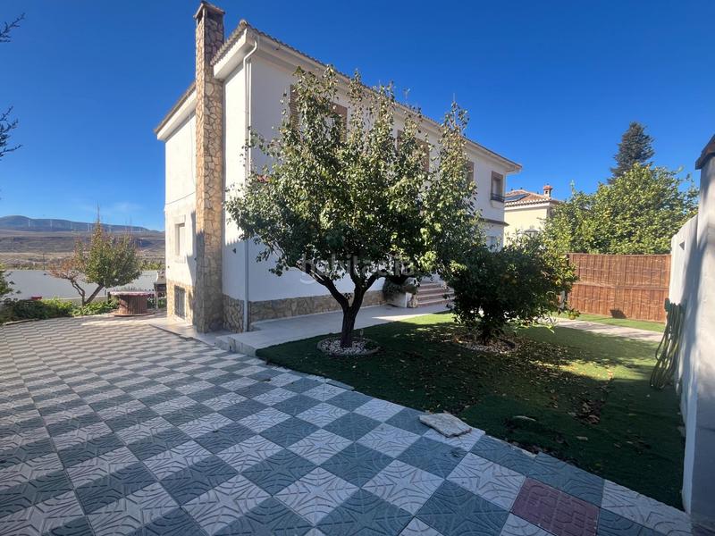 Foto f0b8f7c8-a458-497c-b480-184634690bcd. Chalet dans Padul