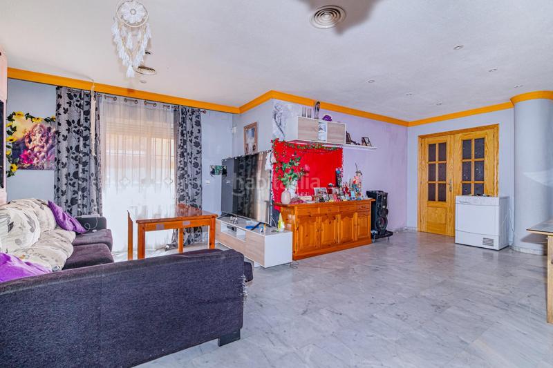 Foto 4c0f53e7-805c-4b35-8786-e3687c5ff235. Casa adossada amb calefacció a Pulianas