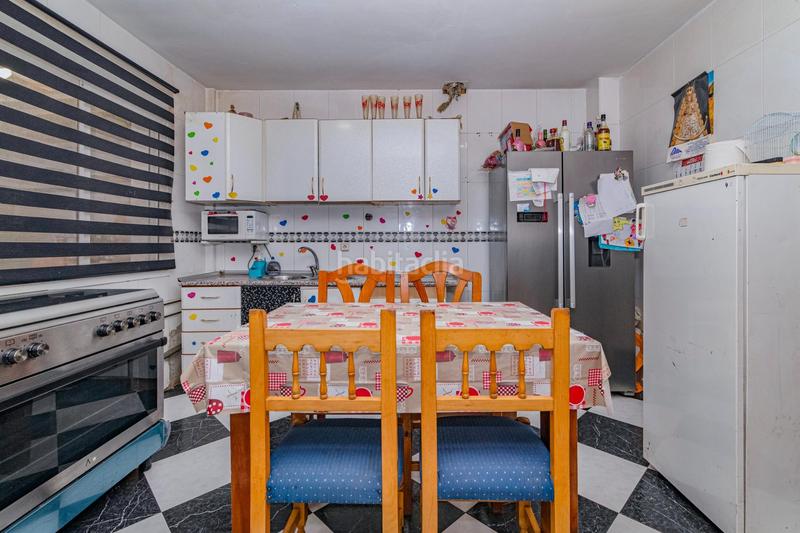 Foto a58995fe-6e9b-4d09-b925-af01b017821b. Casa adossada amb calefacció a Pulianas