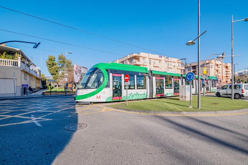 Foto 7af32a21-744f-4567-9ecd-52f171b9077c. Pis a Maracena