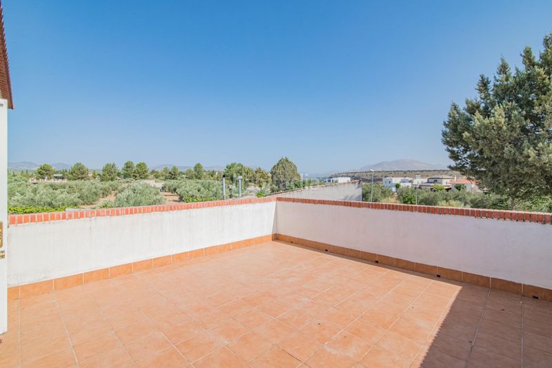 Foto 241c0ebd-dd57-48e4-98ed-c4b0ffc3de0e. Xalet amb calefacció aparcament piscina a Atarfe