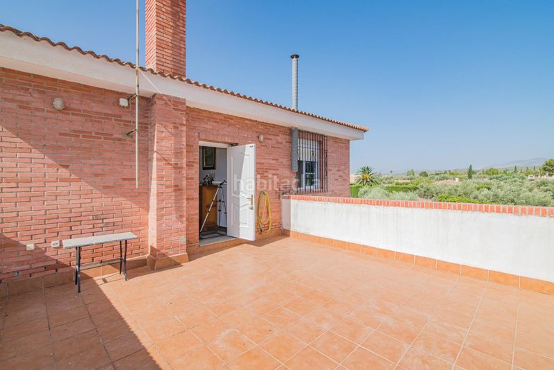 Foto 4682d4a4-1fd4-43bd-a5d4-5ea664d712d5. Xalet amb calefacció aparcament piscina a Atarfe