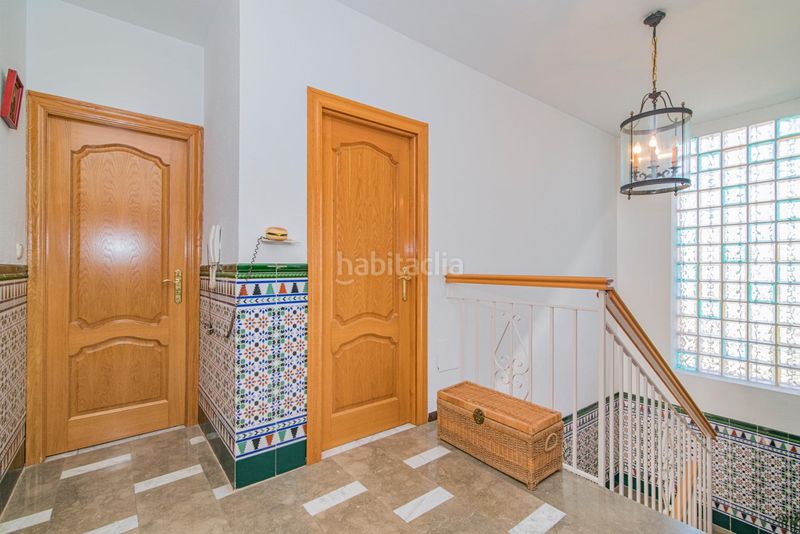 Foto d53689b0-1cb3-4a69-80fb-3b5a4f91d4f3. Xalet amb calefacció aparcament piscina a Atarfe