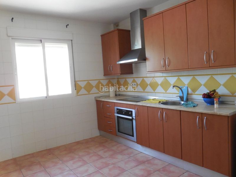 Foto 07757cfc-5fdf-4c7b-a364-868c252736cd. Casa pareada  con jardín y piscina en el puntal en Padul