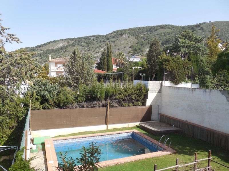 Foto 31146831-8539-42ac-afa8-bf14ced1160f. Casa pareada  con jardín y piscina en el puntal en Padul