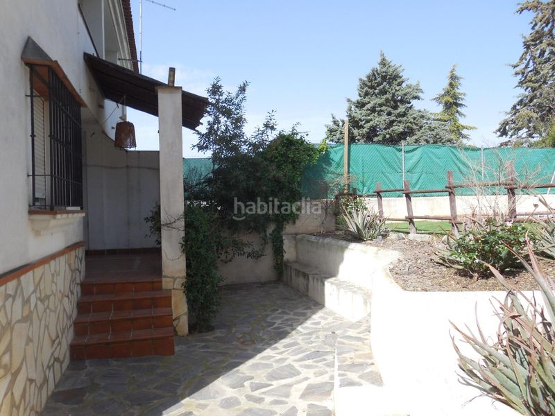 Foto 49296cd8-46cc-444e-95b4-aef7c5a422df. Casa pareada  con jardín y piscina en el puntal en Padul