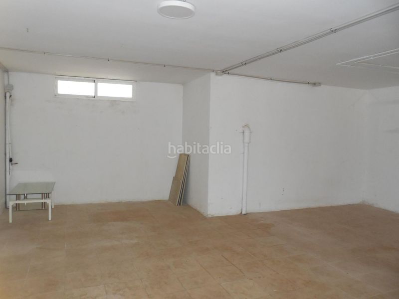 Foto beaa55ec-beba-46fb-afaf-315b66ffa6ff. Casa pareada  con jardín y piscina en el puntal en Padul