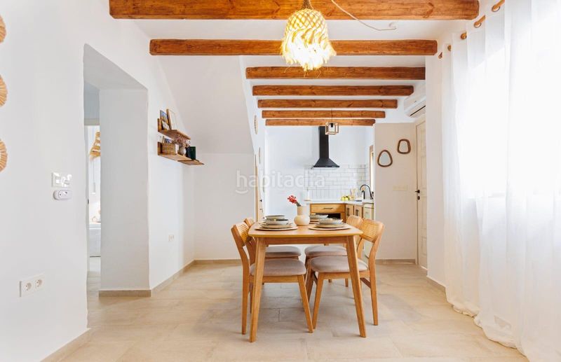 Foto 6e07d467-532c-496e-ade1-99f04ecc4d5d. Casa amb piscina a Centro Salobreña