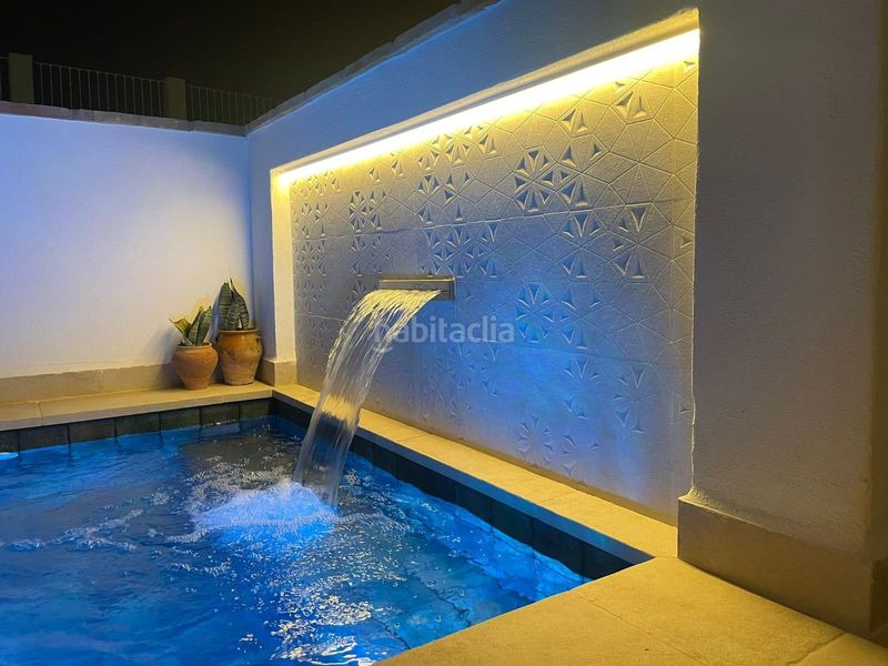 Foto 6f34040d-bd9f-474d-b3cb-408d0c1d57cd. Casa amb piscina a Centro Salobreña