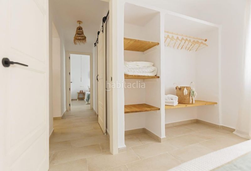 Foto 92896024-9589-4a62-83d7-0b9da159cc79. Casa amb piscina a Centro Salobreña