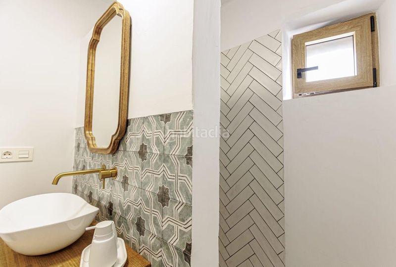 Foto ea32f39f-a470-4c78-a45b-e0715bf80624. Casa amb piscina a Centro Salobreña