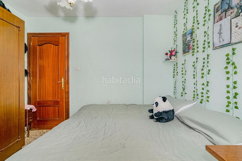Foto f111ca20-a9ef-439e-b40d-7b1f62096f7e. Pis a Cervantes Granada